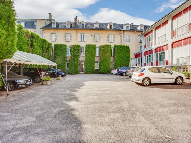 Vue extérieure du centre d'affaires BURO Club Limoges