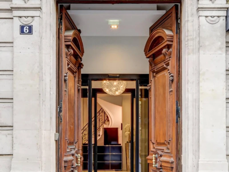 Entrée Centre Paris Champs Elysées