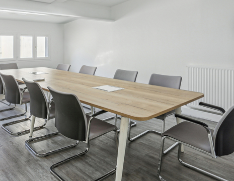 Bureau tout équipé à Versailles