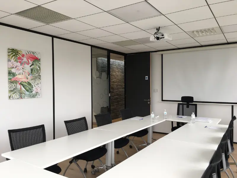 buro-club-bordeaux-lac-1