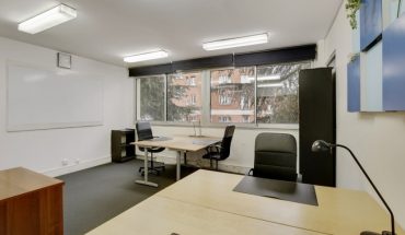 Espace de travail partagé au sein du centre d'affaires BURO Club Rueil Malmaison