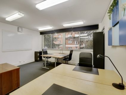 Espace de travail partagé au sein du centre d'affaires BURO Club Rueil Malmaison