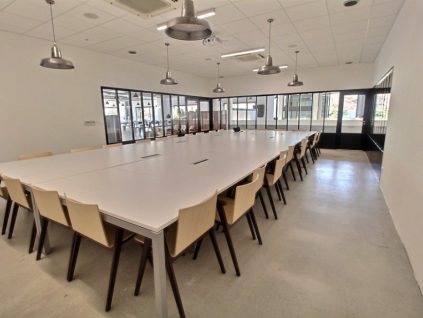 Meeting room that can accommodate about 20 people, BURO Club Ajaccio