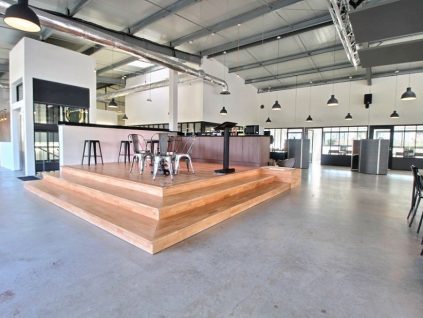 A relaxing and welcoming space at the BURO Club Ajaccio business center