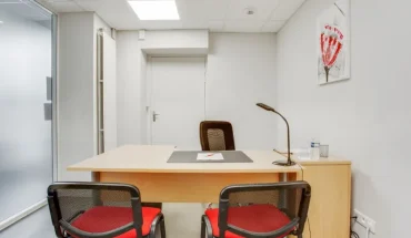 Bureau un poste au sein du centre d'affaires BURO Club Limoges