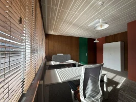 Bureaux équipés et lumineux deux postes dans le centre d'affaires BURO Club Dijon Cap Nord