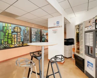 Coin café et pôle reprographie de l'espace détente du centre BURO Club Nancy