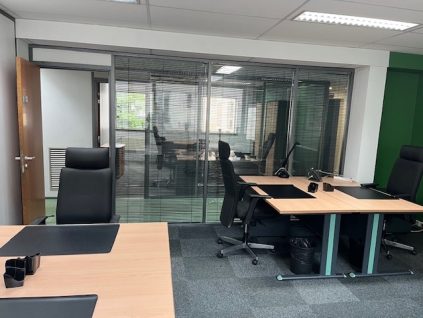 Bureau 43 - 30 m² - 6 postes - Vue du Bur 43 vers le Bur 35 - Levallois