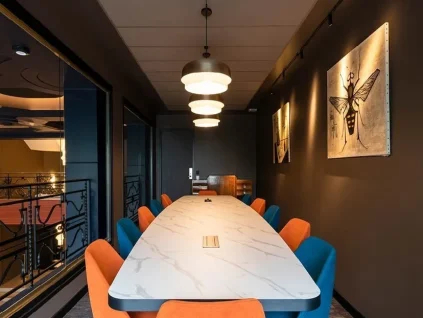 Meeting Room in Downtown Brest